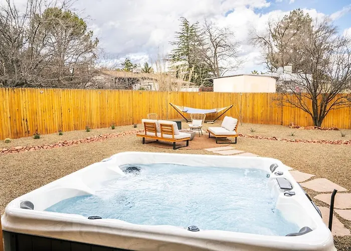 Stunning Javelina Hideaway With Hot Tub And King Bed
