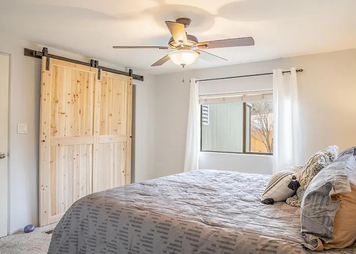 Сasa de vacaciones Stunning Javelina Hideaway With Hot Tub And King Bed